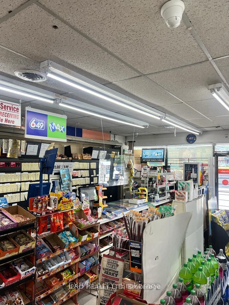 3871 Lawrence Ave E, Toronto, M1G 1R2 | Image 2