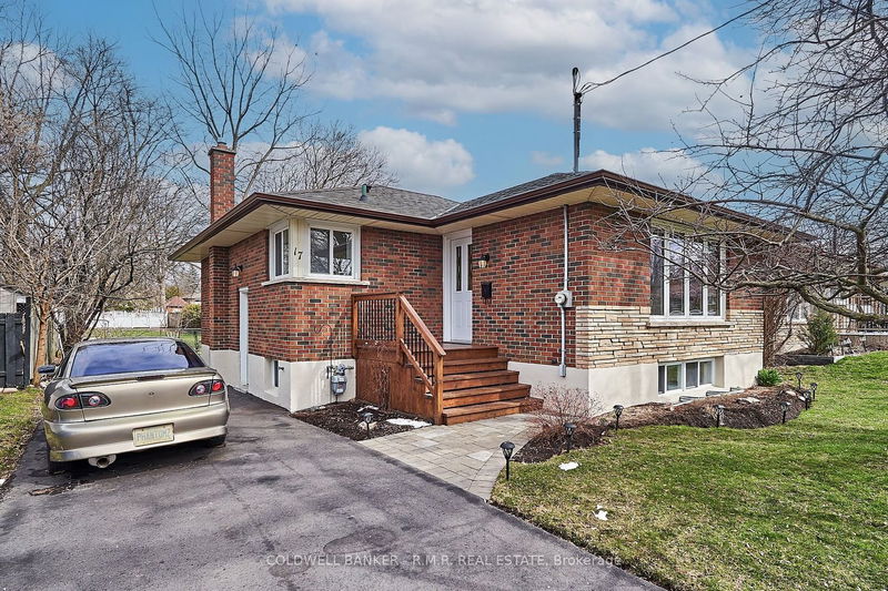 home for sale on 17 Rockcliffe Street