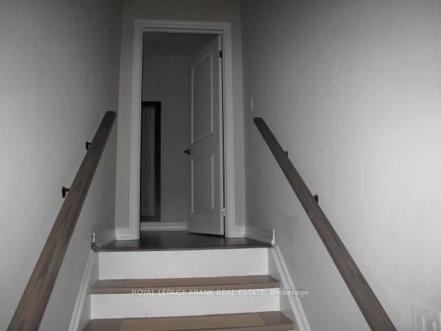 1 - 402 Olive Ave, Oshawa, L1H 2R1 | Image 3