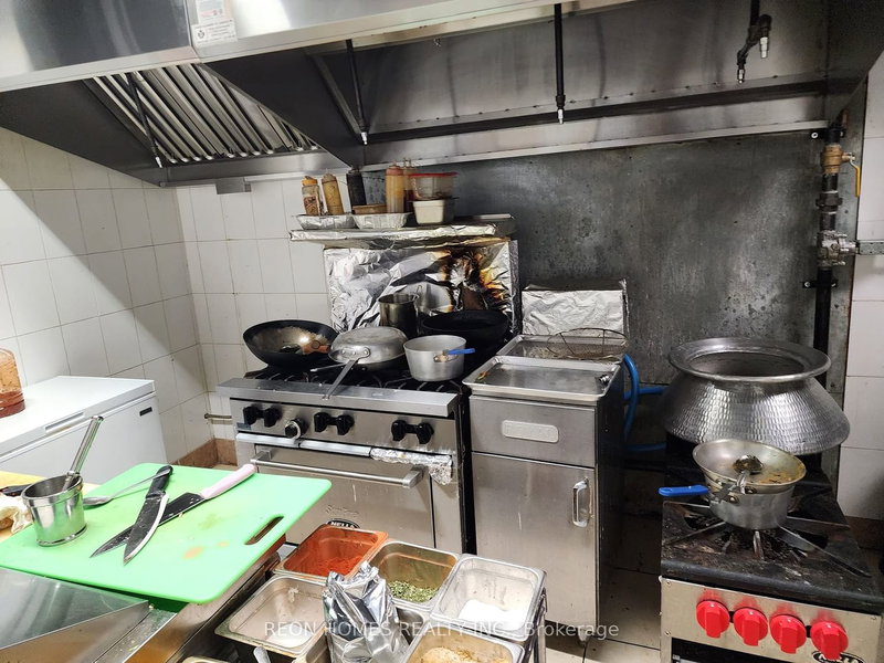 5 - 1375 Danforth Rd, Toronto, M1J 1G7 | Image 3