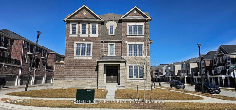 home for lease on 3338 Thunderbird Promenad