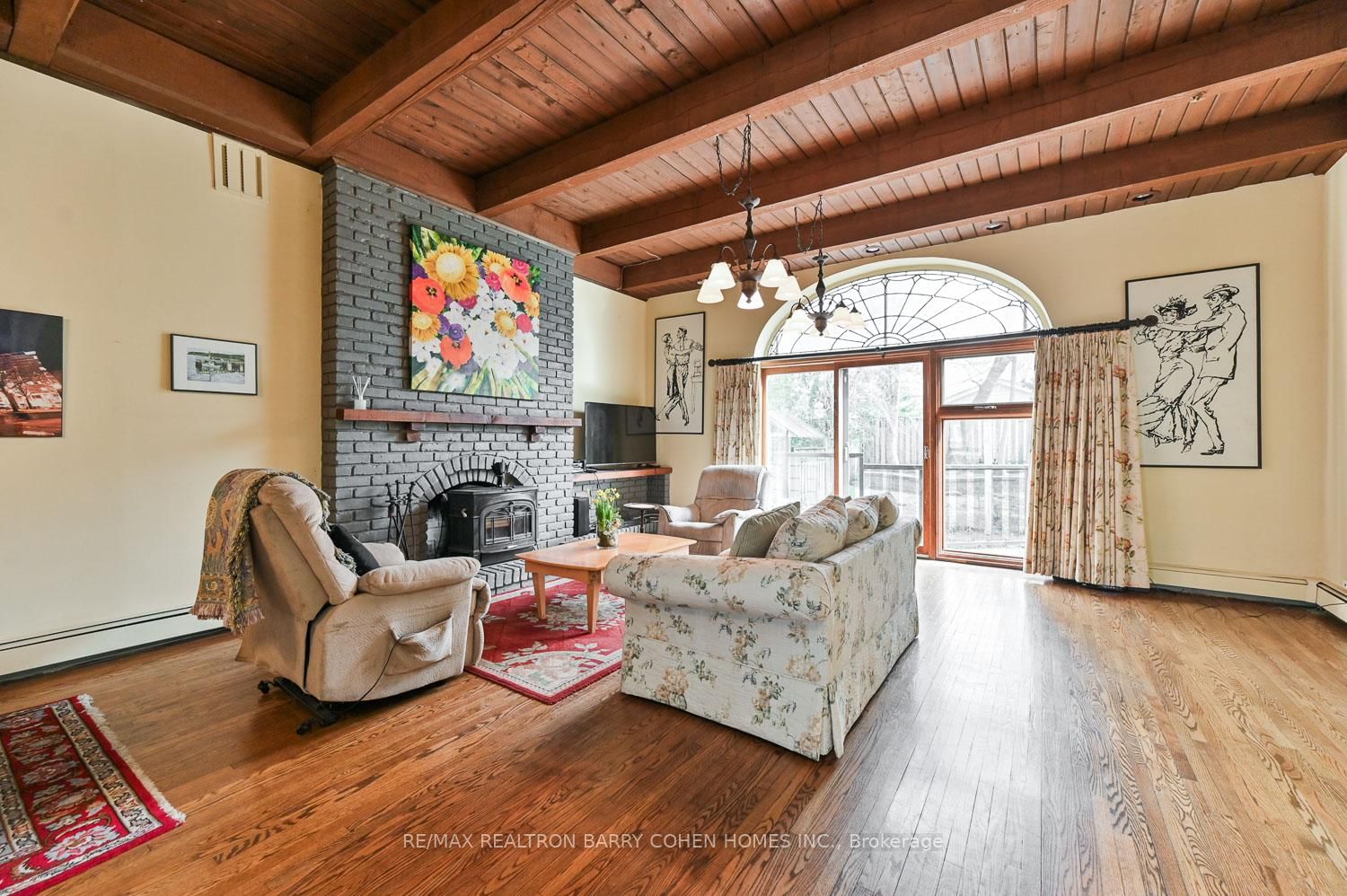 Listing Image 7