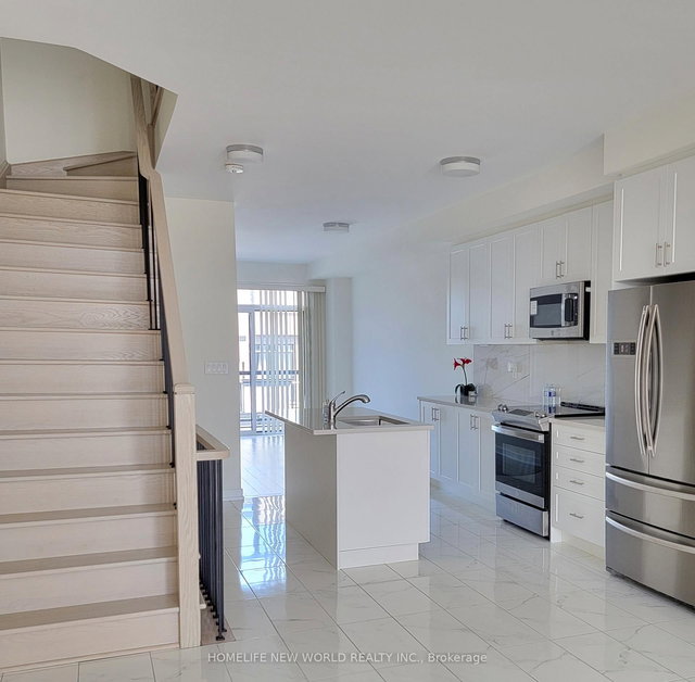 2586 Castlegate CROSSING, Pickering, ON | Condos.ca