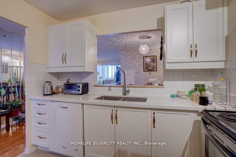 1617 - 88 Corporate Dr, Toronto, M1H 3G6 | Image 3