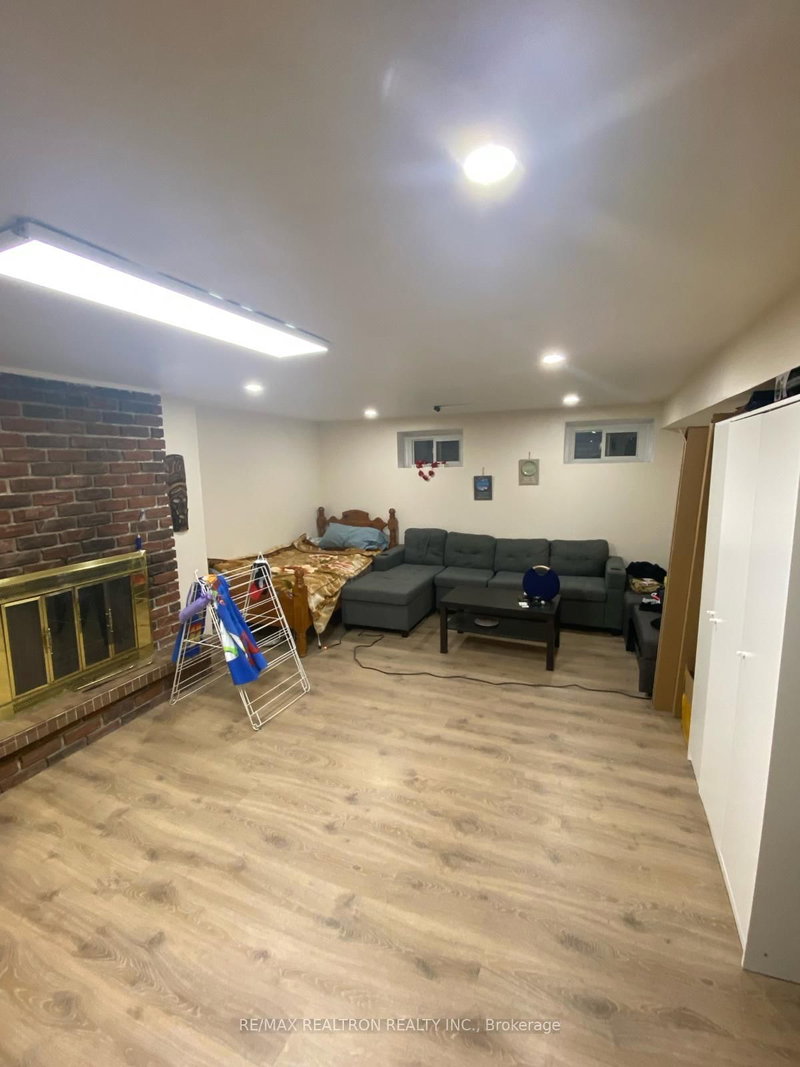 Bsmt - 34 Shoreland Cres, Toronto, M1G 1M5 | Image 3
