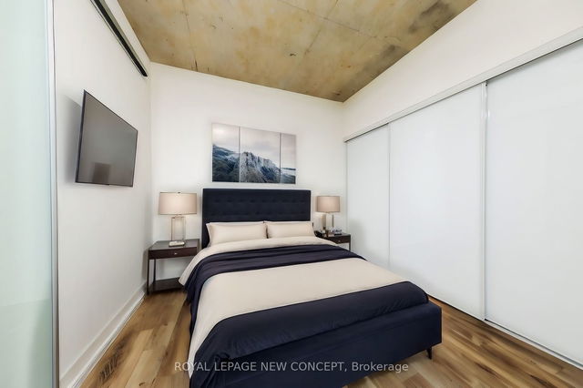 423 - 30 Baseball Place