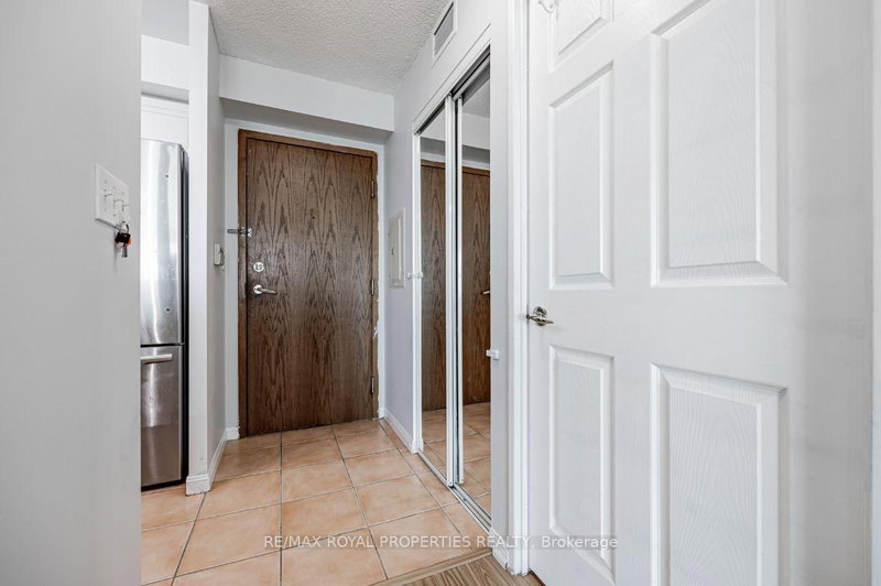 1609 - 11 Lee centre Dr, Toronto, M1H 3J5 | Image 2