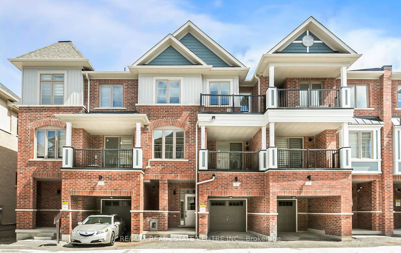 home for sale on 9 Waterside Way