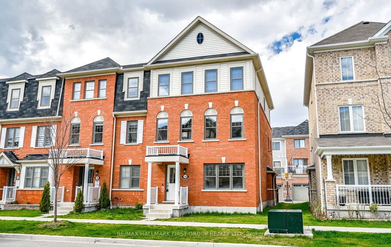 home for sale on 14 Bluegill Crescent