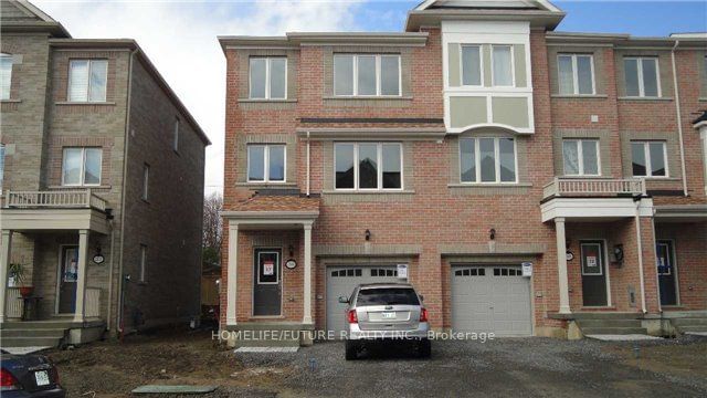 home for lease on 34 Pringdale Gardens Circle
