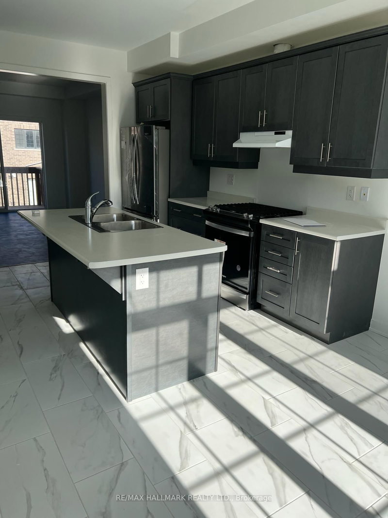 11 Frank Lloyd Wright St, Whitby, L1N 3W8 | Image 2