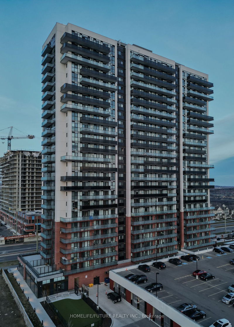 home for sale on 1002-2550 Simcoe Street N