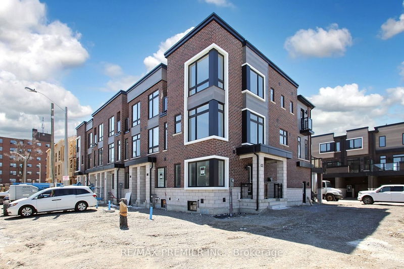 home for lease on 73 Akil Thomas Gardens