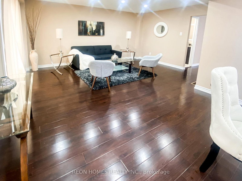 1378 Everton St, Pickering, L1V 2T8 | Image 3