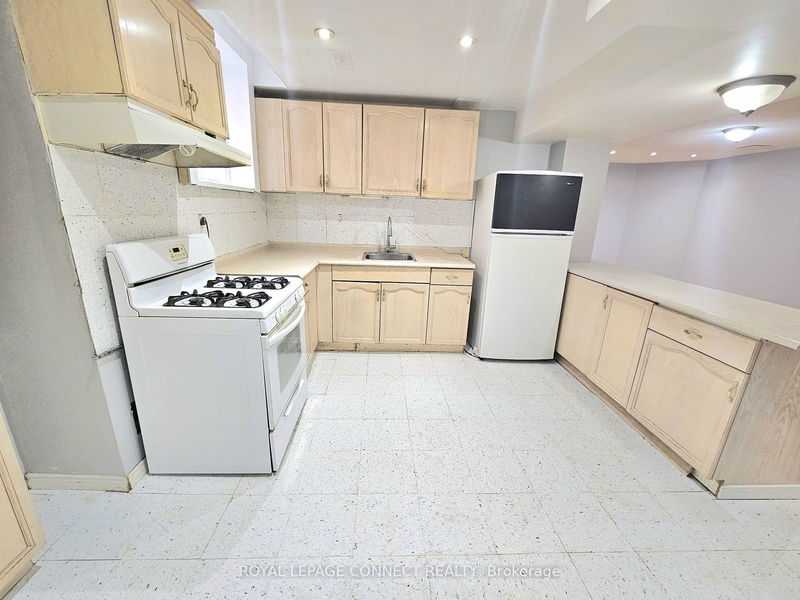 home for lease on 267 Stover Crescent