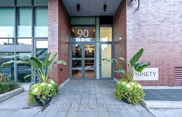 101 - 90 Broadview Avenue