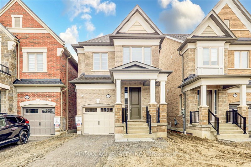 home for lease on 38 Deer Ridge Crescent
