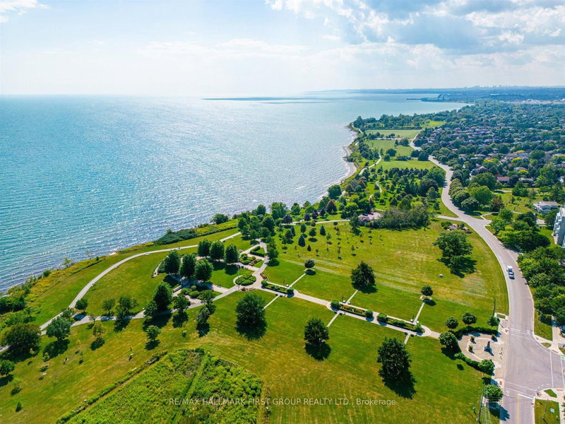 36 Mcclarnan Rd, Ajax, L1S 3A5 | Image 3