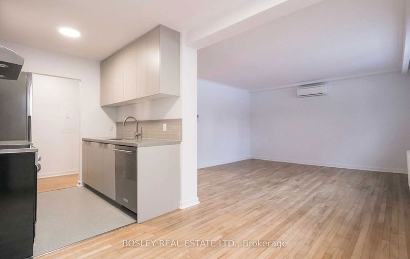 home for lease on 102-555 Birchmount Road