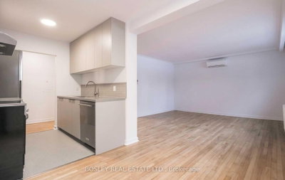 Semi-Detached House leased at 102-555 Birchmount Road, Toronto, Ontario, M1K 1P8 - Clairlea-Birchmount - MLS: E8260190