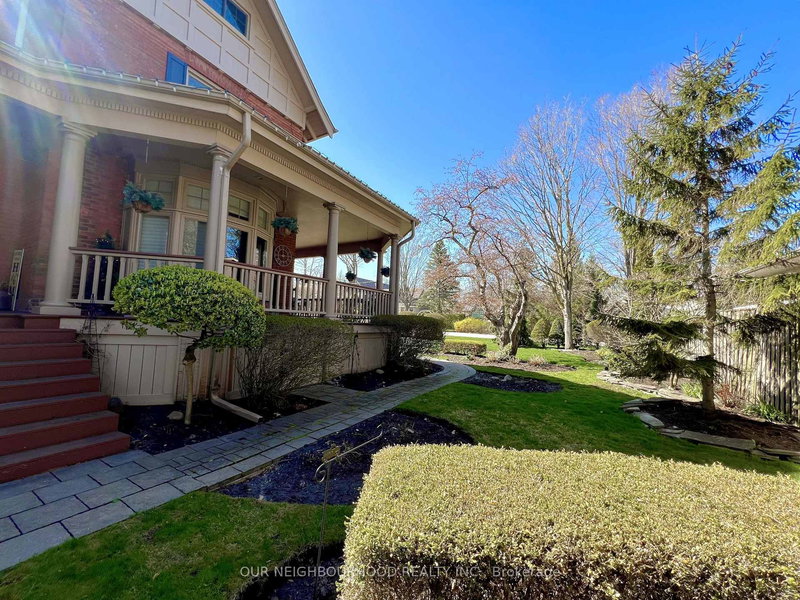 305 Trent St W, Whitby, L1N 1M3 | Image 3