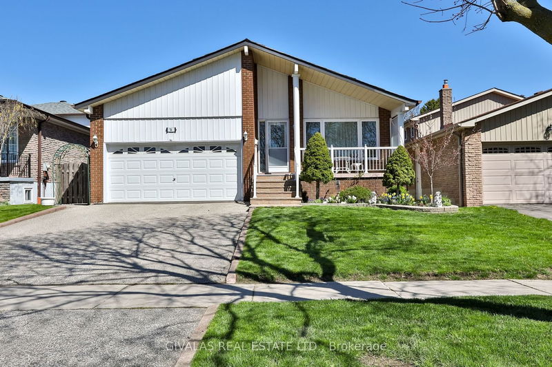 home for sale on 76 Knockbolt Crescent