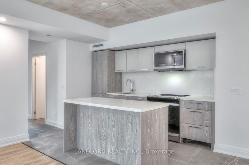 home for lease on 415-665 Queen Street E