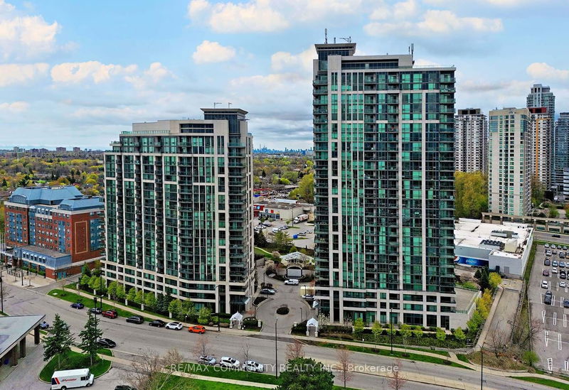 home for lease on 1505-88 Grangeway Avenue