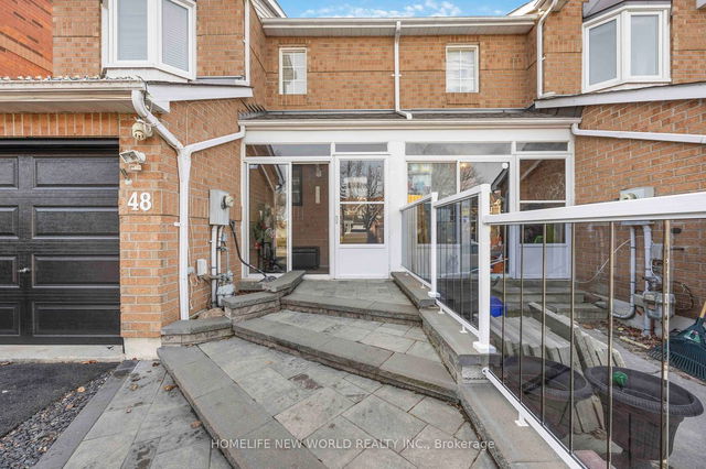 48 Mccullock Crescent