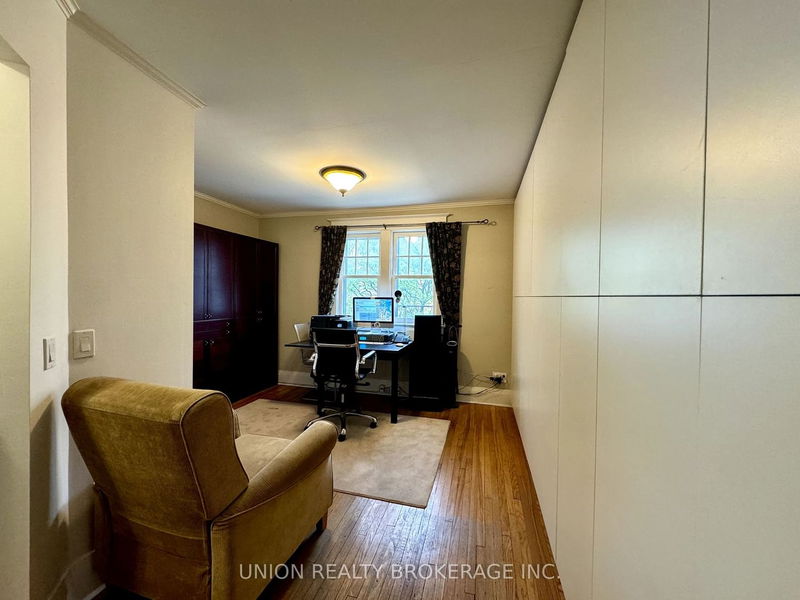 home for lease on Upper-334 Lee Avenue