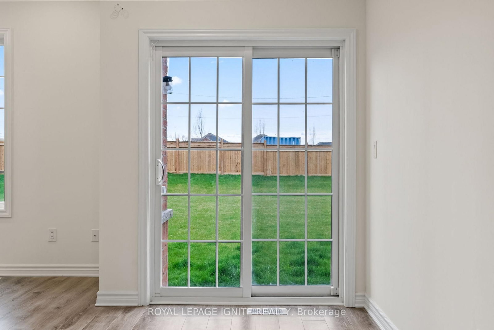 Listing Image 20