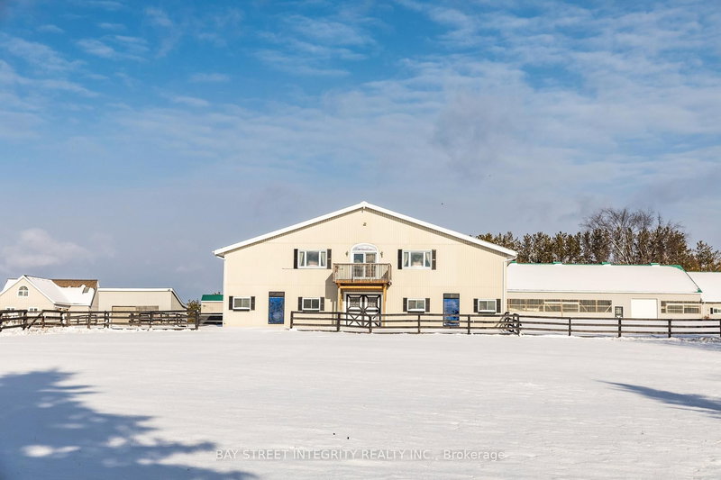 Barn - 930 Howden Rd E, Oshawa, L1H 8L7 | Image 2
