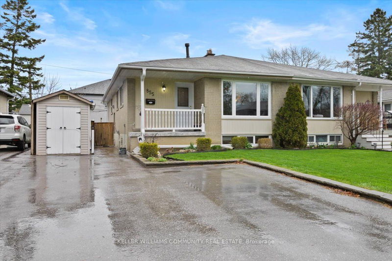 home for sale on 855 Grenoble Boulevard