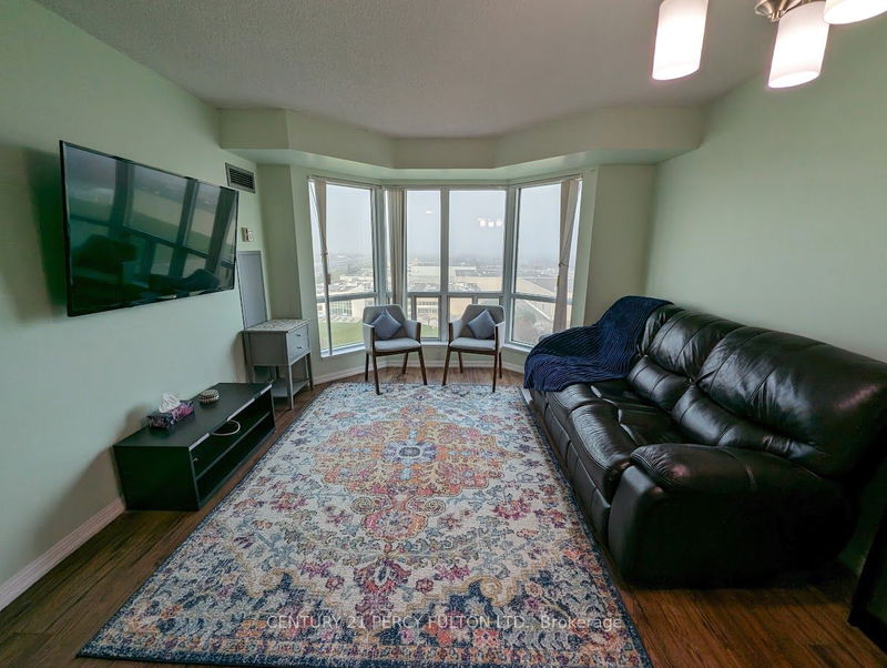 home for lease on 1210-11 Lee Centre Drive