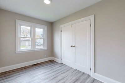 224 Beatty Ave, Oshawa - Central image-0-3