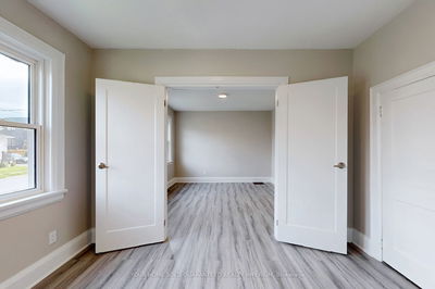224 Beatty Ave, Oshawa - Central image-0-4