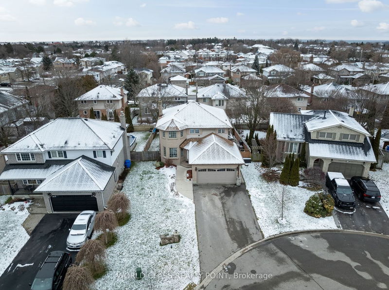 home for lease on 107 Foxhunt Trail