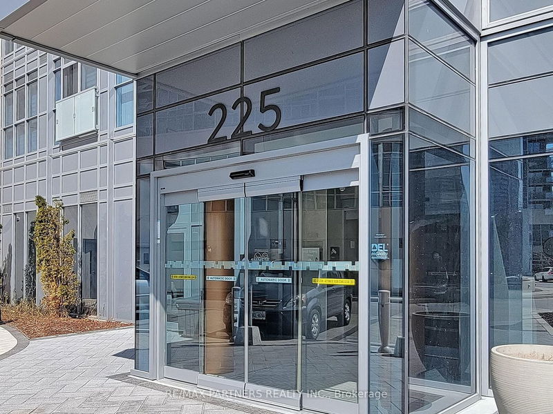 home for sale on 1802-225 Village Green Square