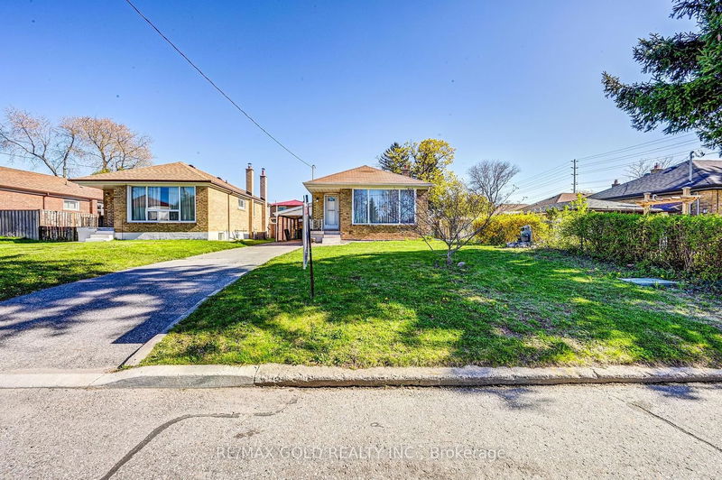 home for sale on 3 Graylee Avenue