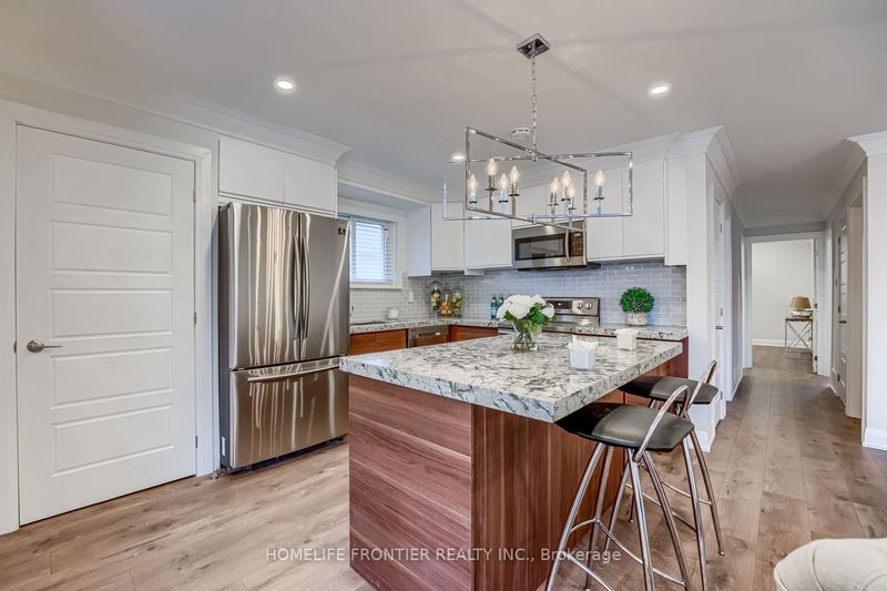 home for lease on Upper-70 Gorsey Square