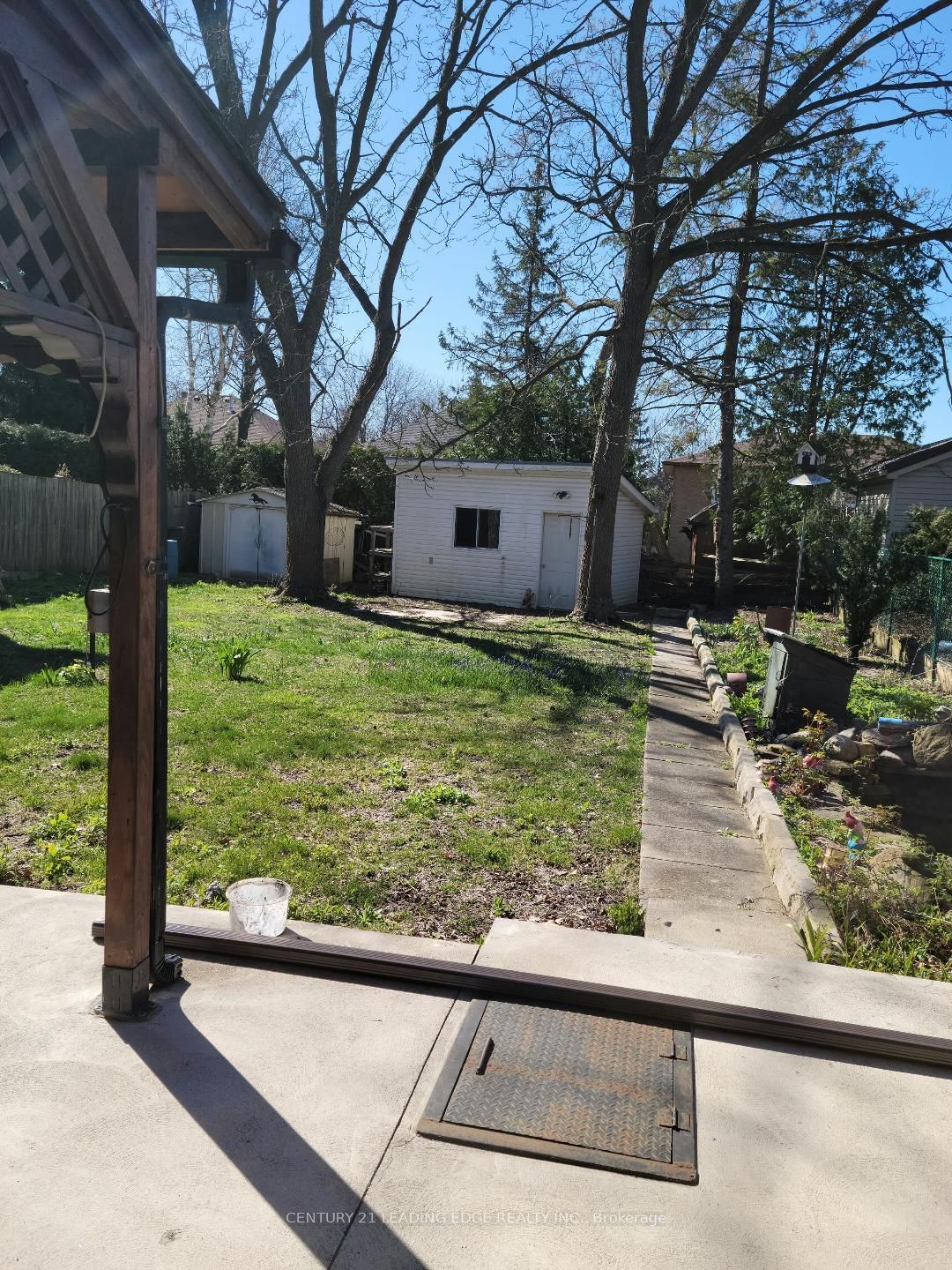 Listing Image 7