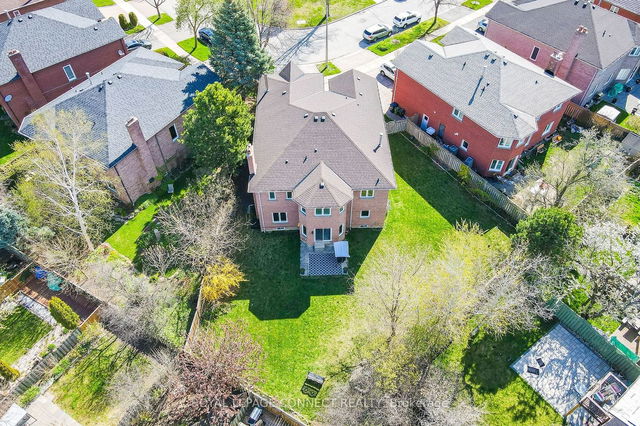 28 Heatherbank Trail