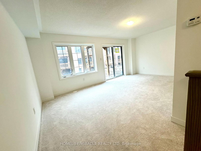 47 Selfridge Way E, Whitby, L1N 5C4 | Image 3