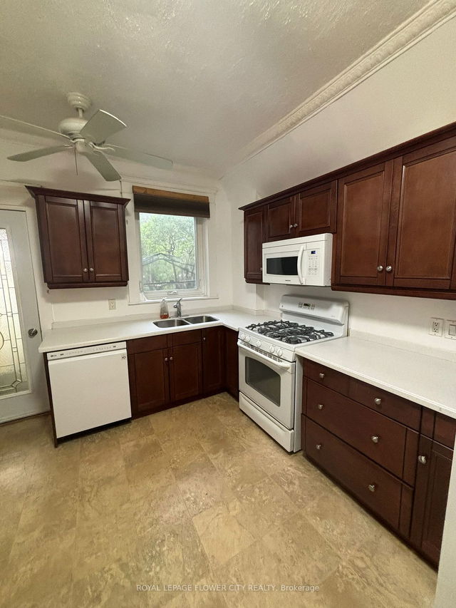 Main - 12 Sibley Avenue