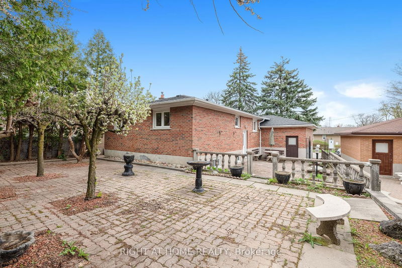 46 A Courton Dr  Toronto, M1R 1K8 | Image 35