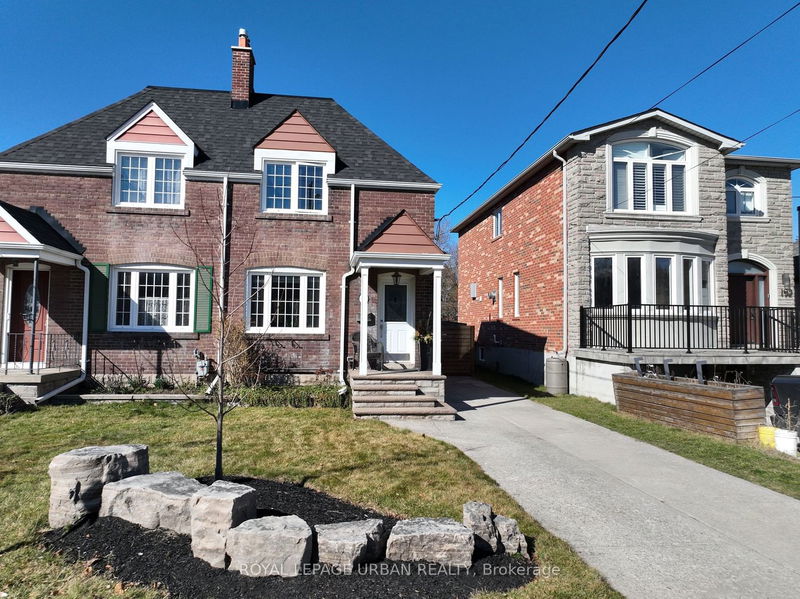 home for lease on 190 Woodville Avenue