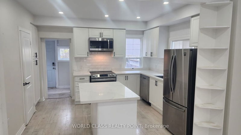 home for lease on 90 Park Road S