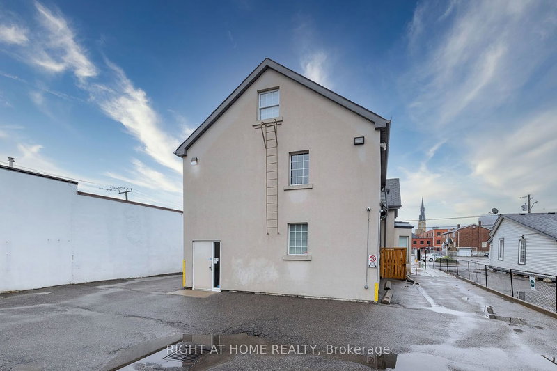 71 Albert St, Oshawa, L1H 4R1 | Image 2