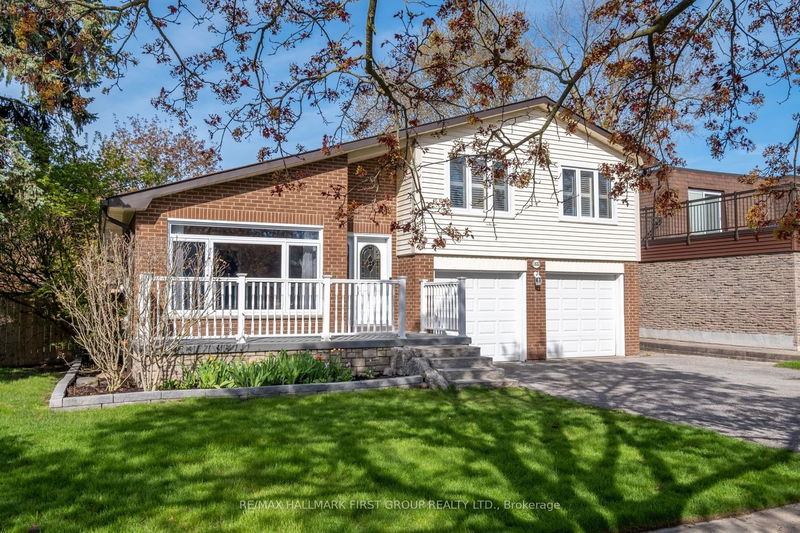 home for sale on 1832 Bronte Square