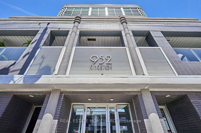 203 - 952 Kingston Road
